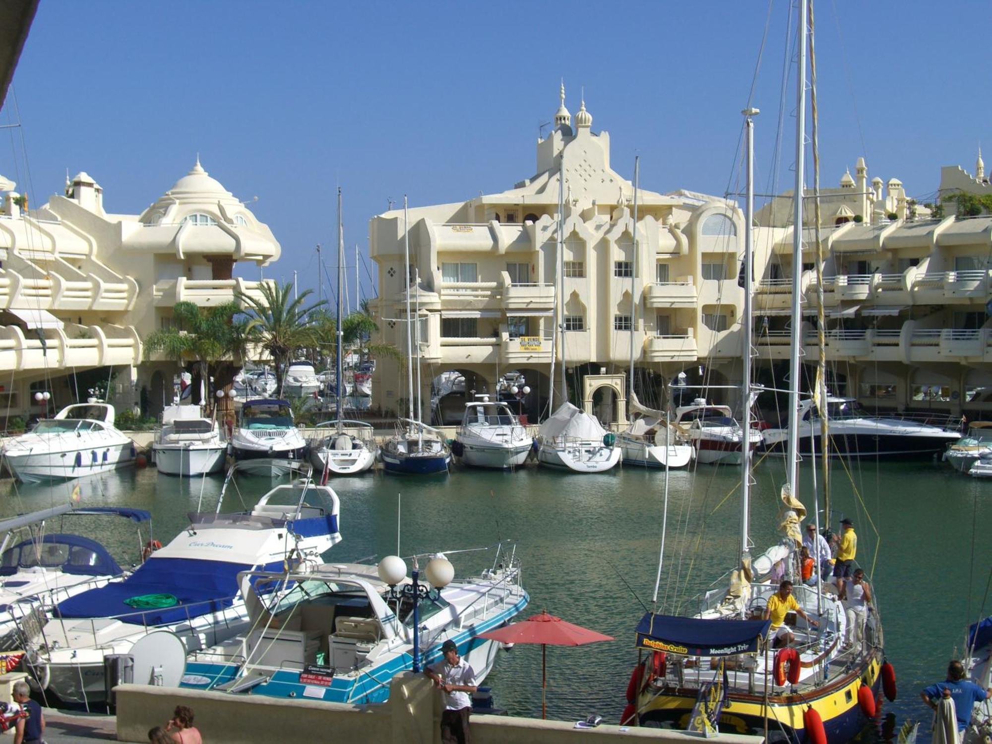 בנאלמדנה Puerto Marina Palace מראה חיצוני תמונה